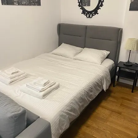 Cozy Studio In Napoca Appartamento